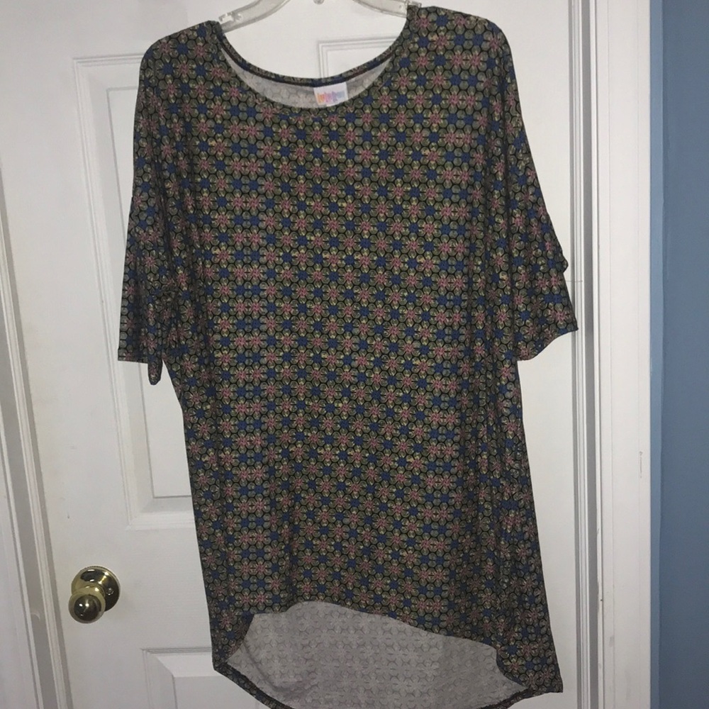 Lularoe Irma shirt